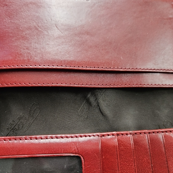 Fossil Red Leather Tri-fold Wallet - Picture 7 of 13